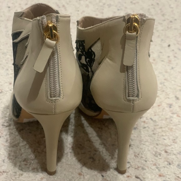 Leather and mesh beige heels - Picture 4 of 5